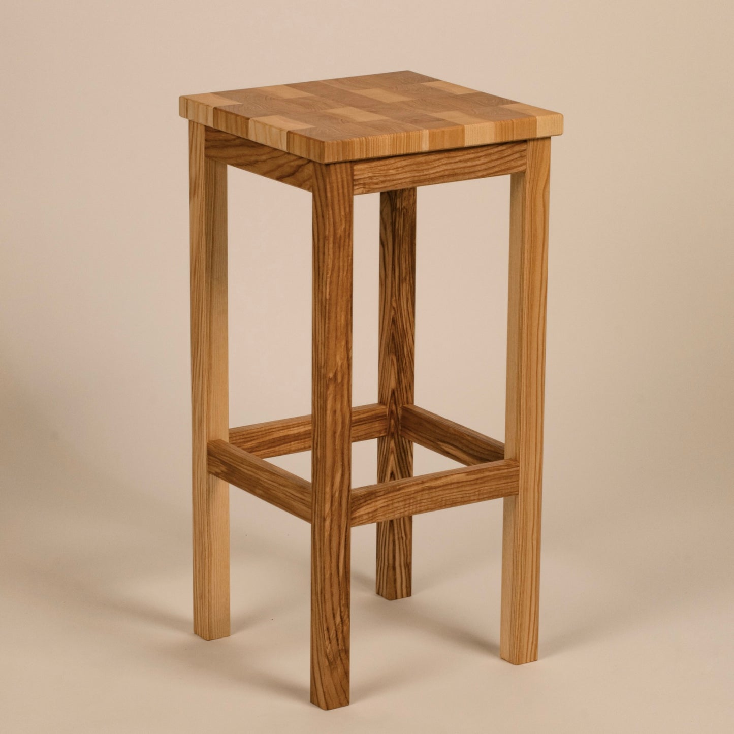 Barhocker Ferdi aus Esche