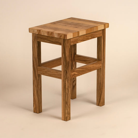 Stirnholzhocker Gusti aus Esche